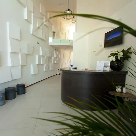 Hotel Tempus & 4*